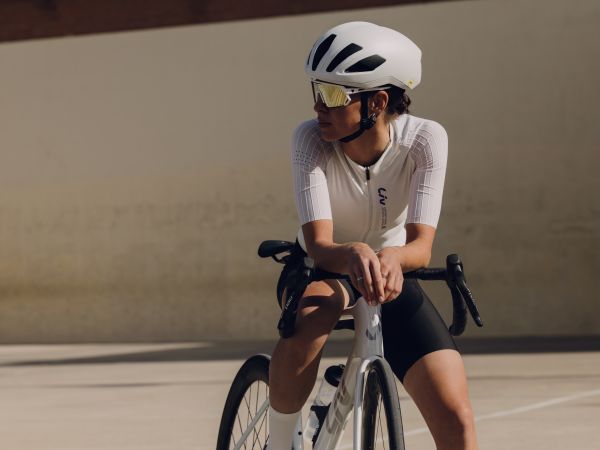Liv présente ses nouveaux casques Pursuit et Rev Pro